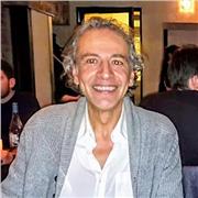 Insegnante equivalente madrelingua Inglese. Metodo dinamico basato sull'aprendimento orale. Strumenti multimediali, easy English